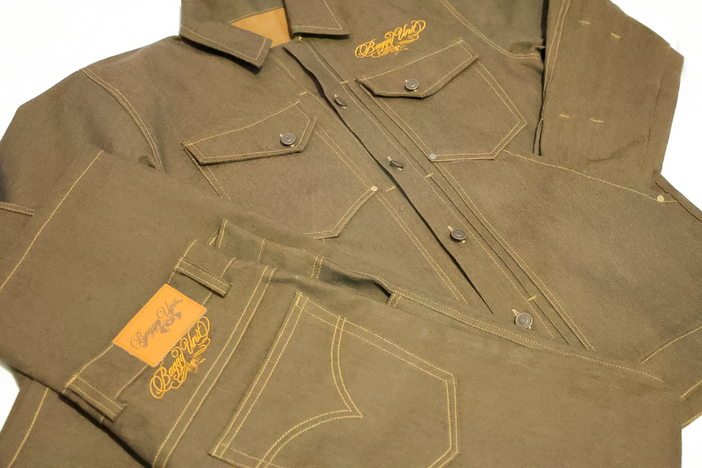 Full brown b.unit gear
